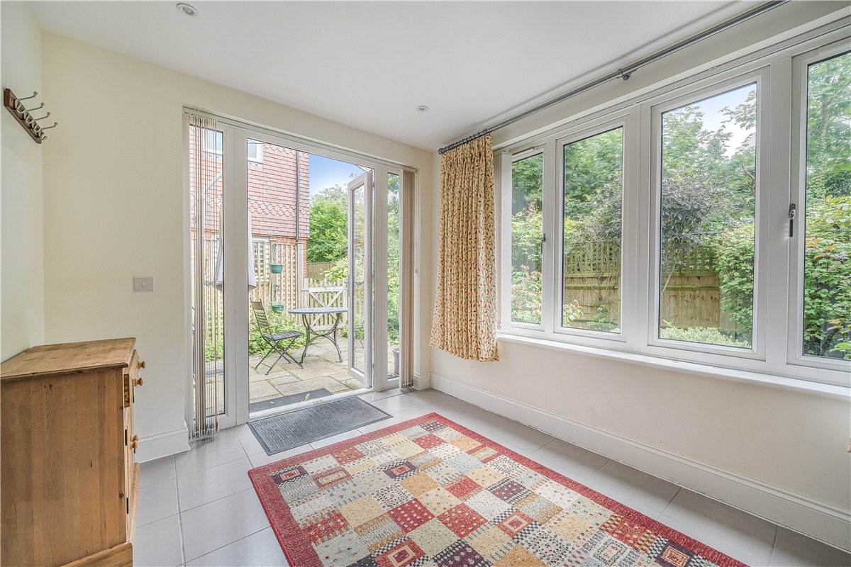 3 bedroom House, Priory Court, Marlborough, SN8 - Available, Image 3