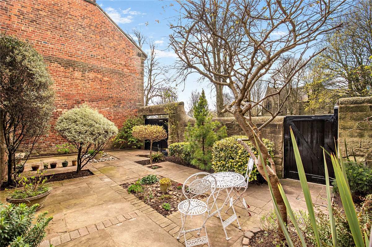 5 bedroom House, Church Square, Harrogate, HG1 - Available, Image 3