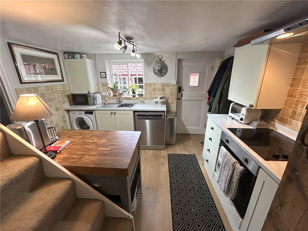 2 bedroom Cottage, Fair View, Walshford, LS22 - , Image 3