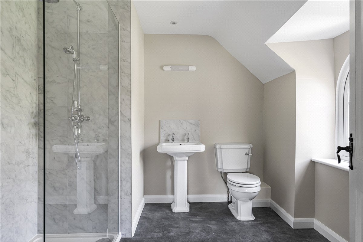 4 bedroom Cottage, Aylesbury Road, Great Missenden, HP16 - Available, Image 3