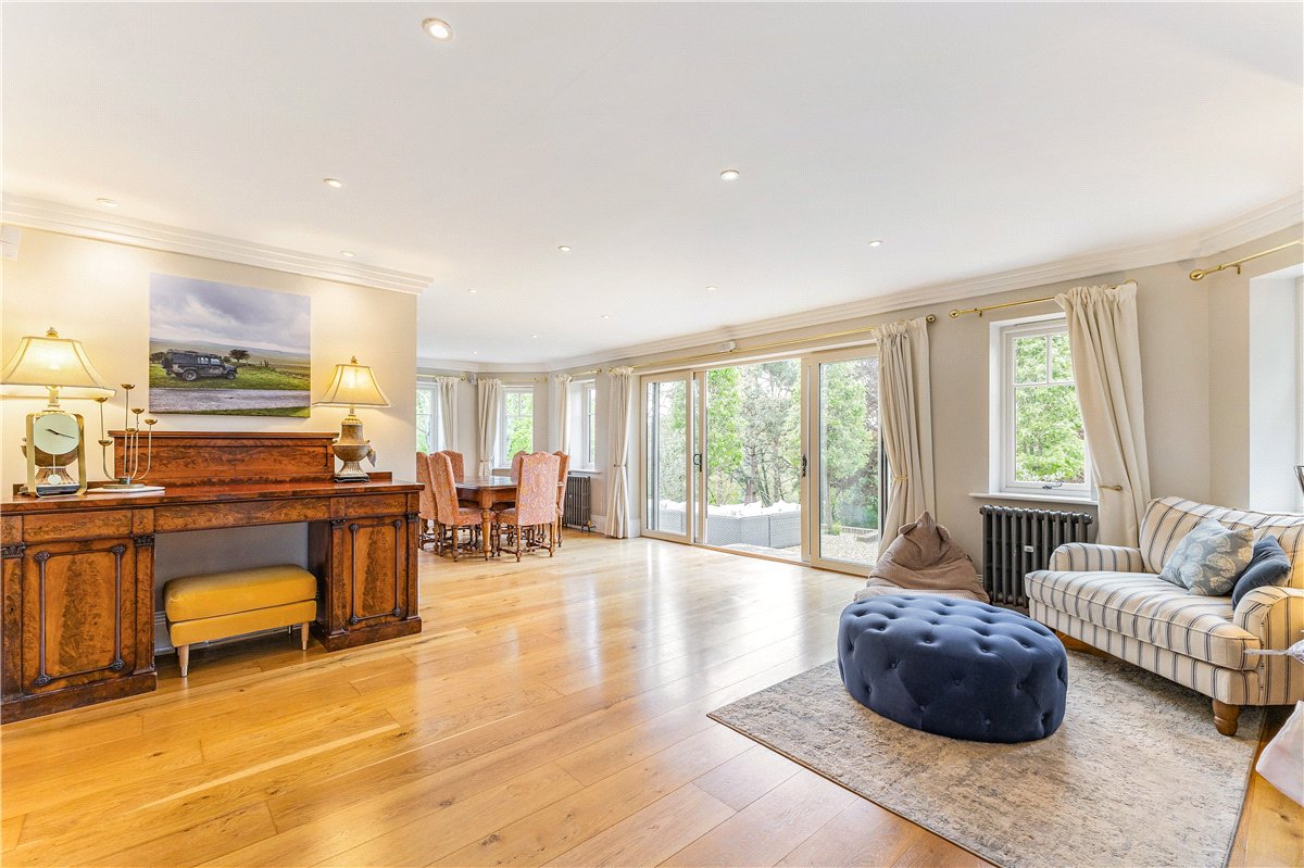 5 bedroom House, The Fairway, Devizes, SN10 - Available, Image 8