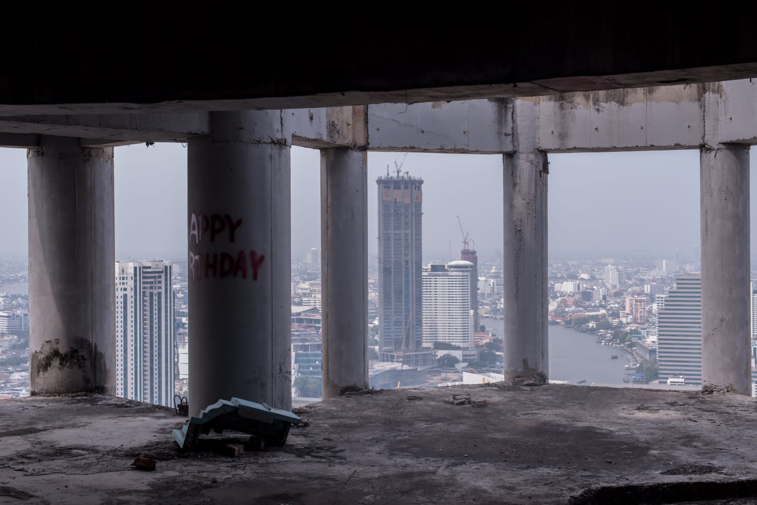 Sathorn Sunset Balcony View 03
