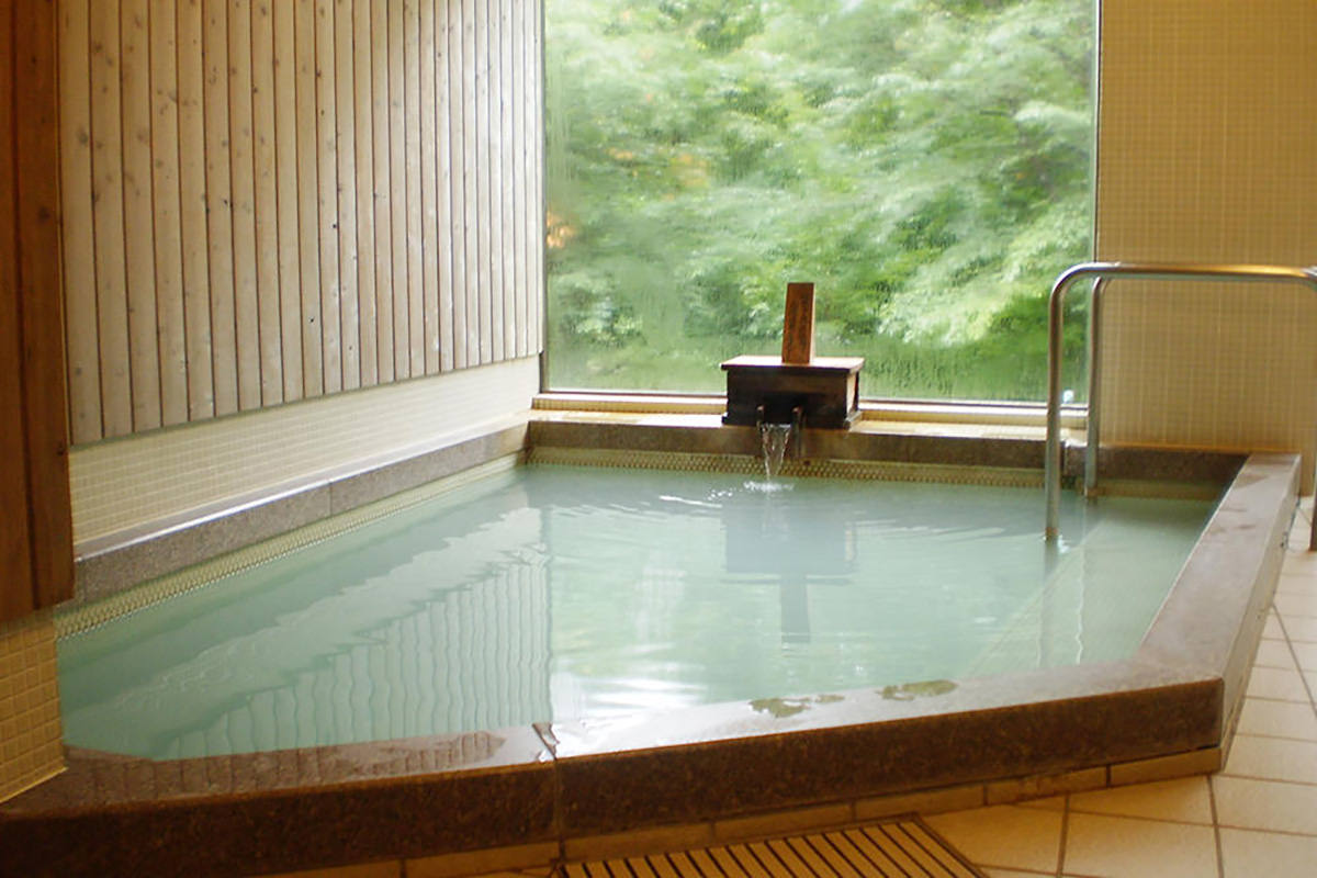 Oudoku Onsen Kutsurogi no Yu (in Kuni Roadside Station)