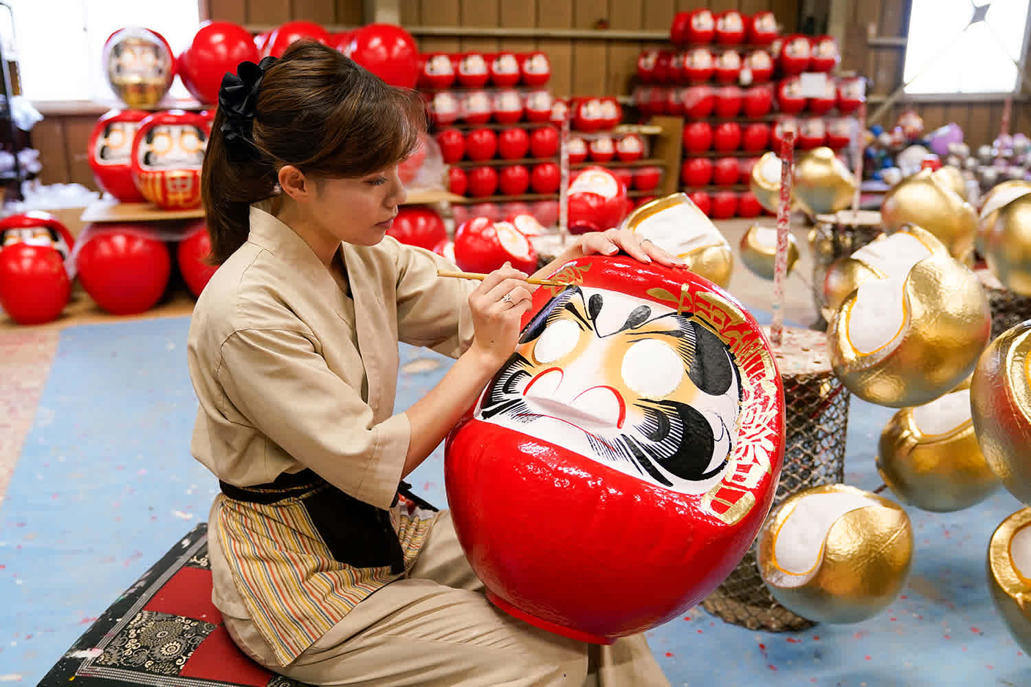 Traditional Daruma Dolls in Japanese Culture