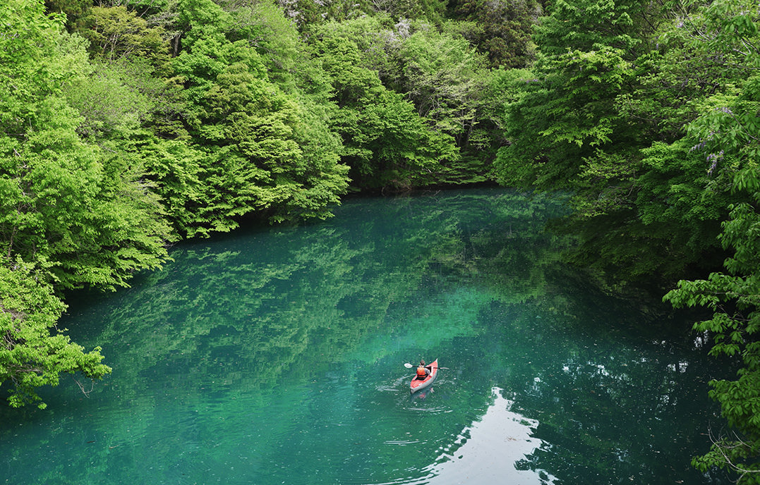 Canoeing in Shima