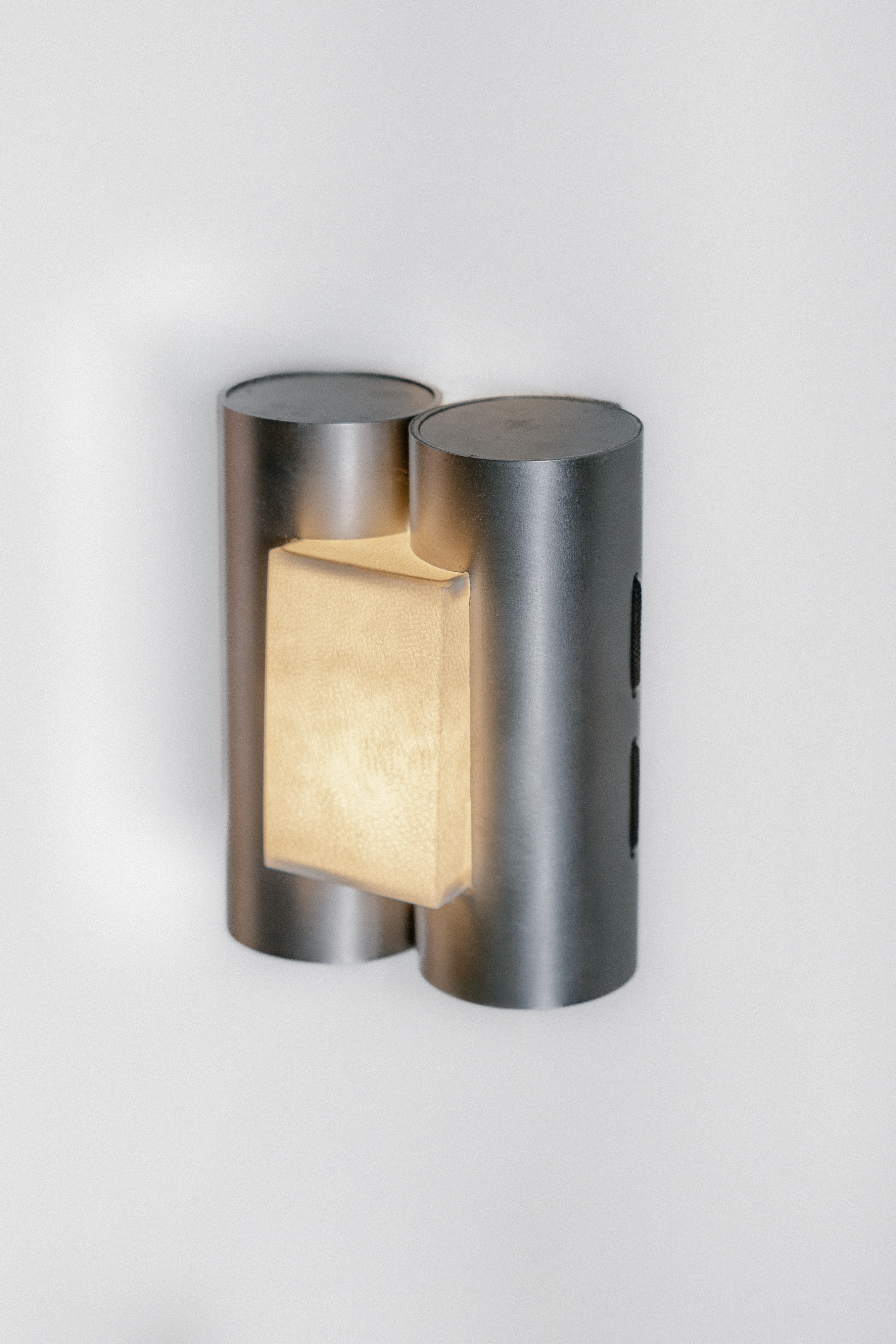 5AstraeusClarke Darning Sconce