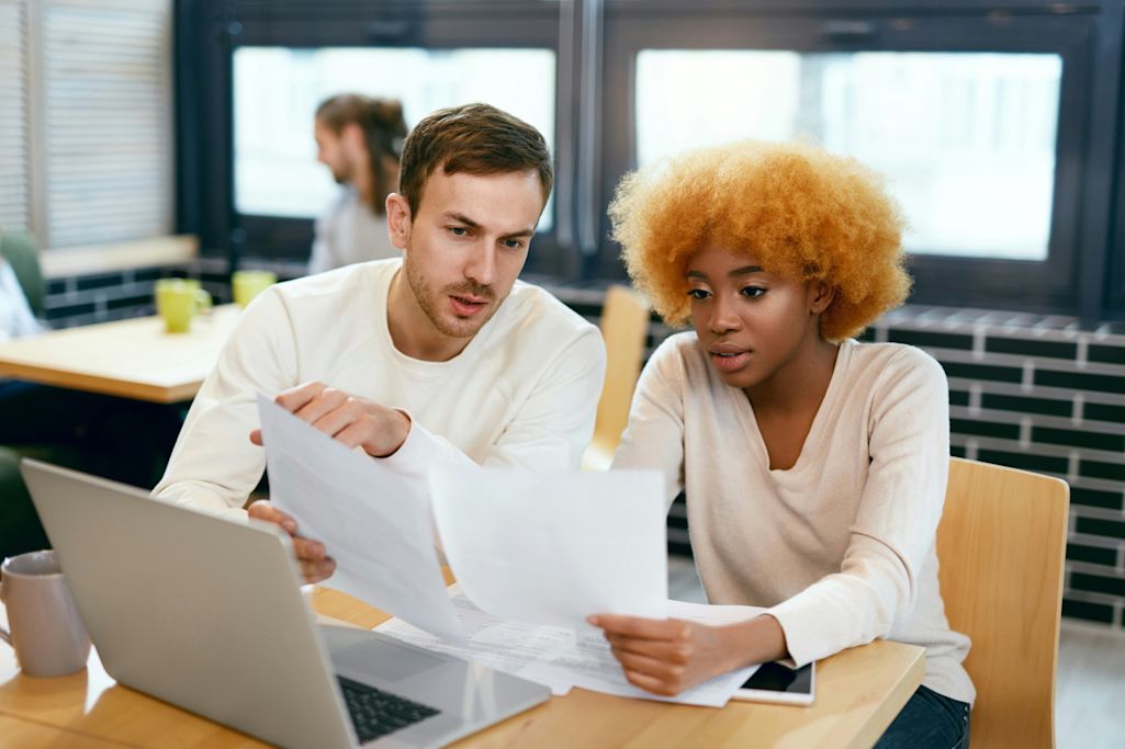 How to streamline payroll: Checklist + template | Karbon resources