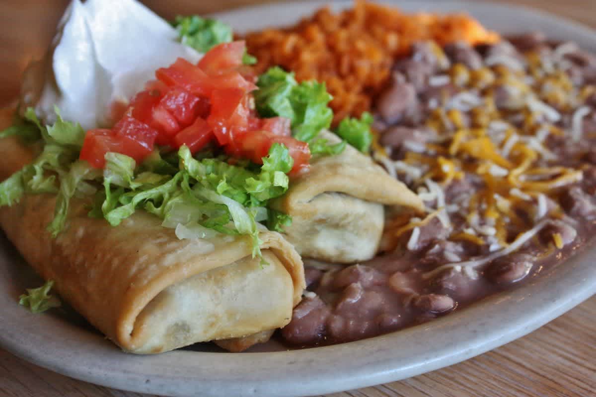 Mexican and Tex-Mex: A Tale of Two Cuisines, Quisine