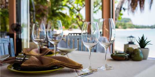 Source: Shutterstock \[…\]

[Read More…](https://quisine.quandoo.com.au/guide/romantic-restaurants-in-australia-2018/attachment/romantic-restaurant-australia/)
