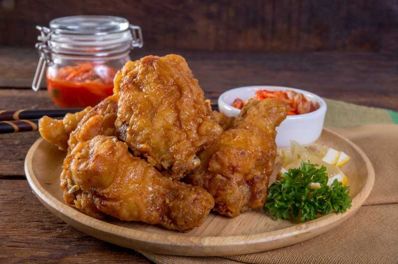 Das Angry Chicken serviert köstliches Fastfood wie koreanische Chicken Wings (Symbolbild) | Quelle: Quandoo \[…\]