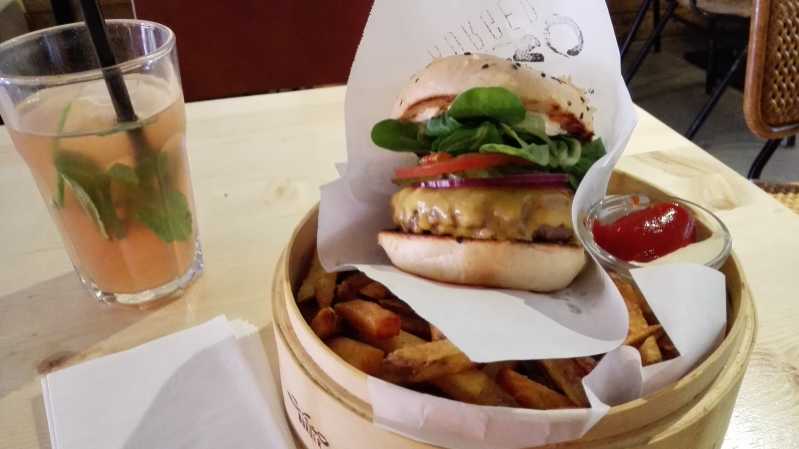 Die Besten Burger In Berlin Mitte Quisine Quandoo Blog Geniesse Die Neuesten Stories