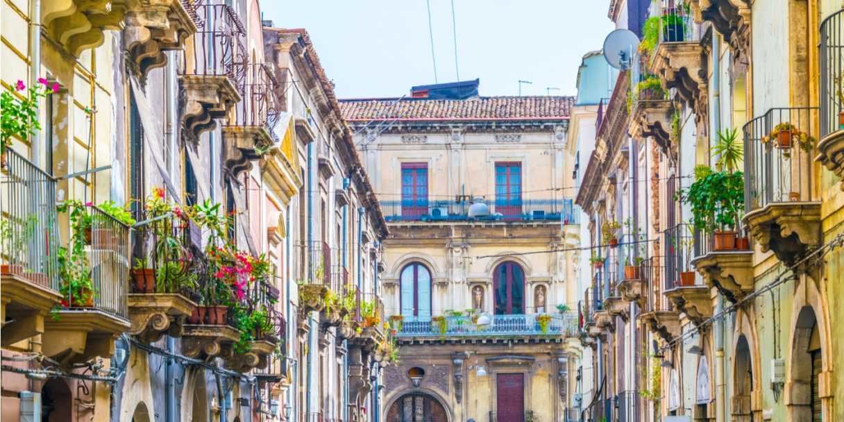Trattorie a Catania – Fonte: Shutterstock \[…\]

[Leggi tutto…](https://quisine.quandoo.it/guide/trattorie-catania/attachment/shutterstock_1099792208-2/)