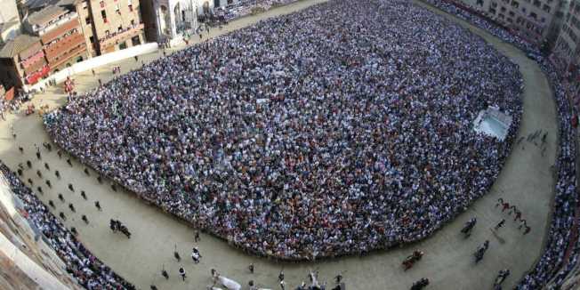 Palio di Siena – Fonte: Shutterstock \[…\]

[Leggi tutto…](https://quisine.quandoo.it/guide/cinque-locali-per-il-palio/attachment/shutterstock_14218435-1200x600/)