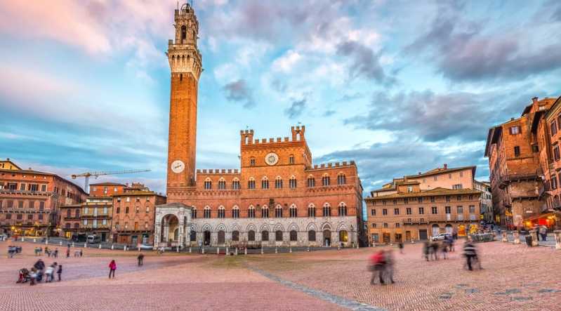 Piazza del Campo a Siena – Fonte: Shutterstock \[…\]

[Leggi tutto…](https://quisine.quandoo.it/guide/cinque-locali-per-il-palio/attachment/shutterstock_259927283/)