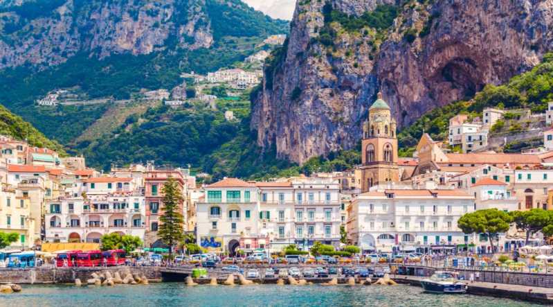L’affaccio di Amalfi sul mare – Fonte: Shutterstock \[…\]

[Leggi](https://quisine.quandoo.it/guide/tour-costiera-amalfitana-ristoranti/attachment/shutterstock_776984341/)