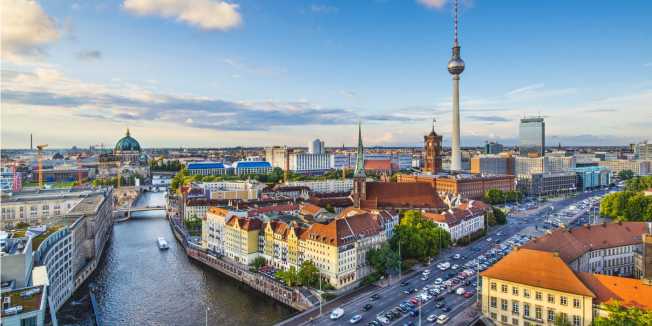 Lo Skyline di Berlino – Fonte: Shutterstock \[…\]

[Leggi tutto…](https://quisine.quandoo.it/guide/dove-mangiare-berlino-ristoranti/attachment/shutterstock_168689747-1/)