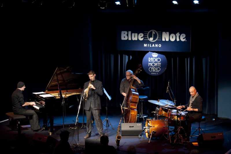 Musicisti Jazz al Blue Note – Fonte: www.flickr.com/photos/32601236@N04/

\[…\]
