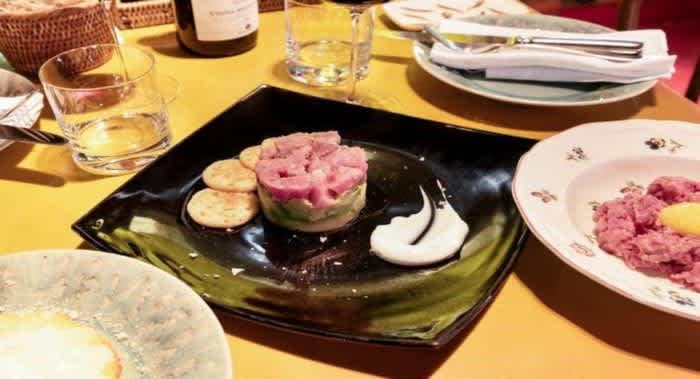 Tartare di salmone all’enoteca N’Ombra de Vin di Milano – Fonte: Quandoo \[…\]

[Legg](https://quisine.quandoo.it/trend/enoteca-milano-nombra-de-vin/attachment/enoe/)