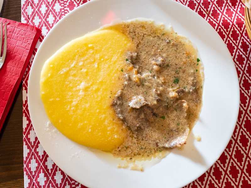 Spezzatino di Manzo all’olio con polenta – Fonte: Shutterstock \[…\]

[Leggi t](https://quisine.quandoo.it/guide/sagre-lombardia-estate/attachment/shutterstock_1333585589/)