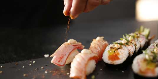 Migliori Sushi Bologna – Fonte: Shutterstock \[…\]

[Leggi tutto](https://quisine.quandoo.it/guide/10-migliori-sushi-bologna-cucina-giapponese/attachment/shutterstock_322643954/)
