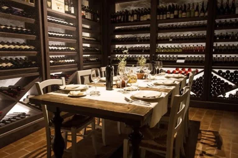 Diadema Wine Bar & Restaurant – Fonte: Relais Villa Olmo \[…\]