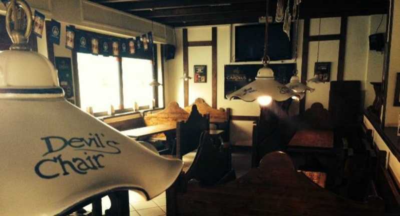 Devil’s Chair Pub a Roma \[…\]

[Leggi tutto…](https://quisine.quandoo.it/guide/ristoranti-dove-vedere-le-partite-di-calcio-roma/attachment/devils-chair/)