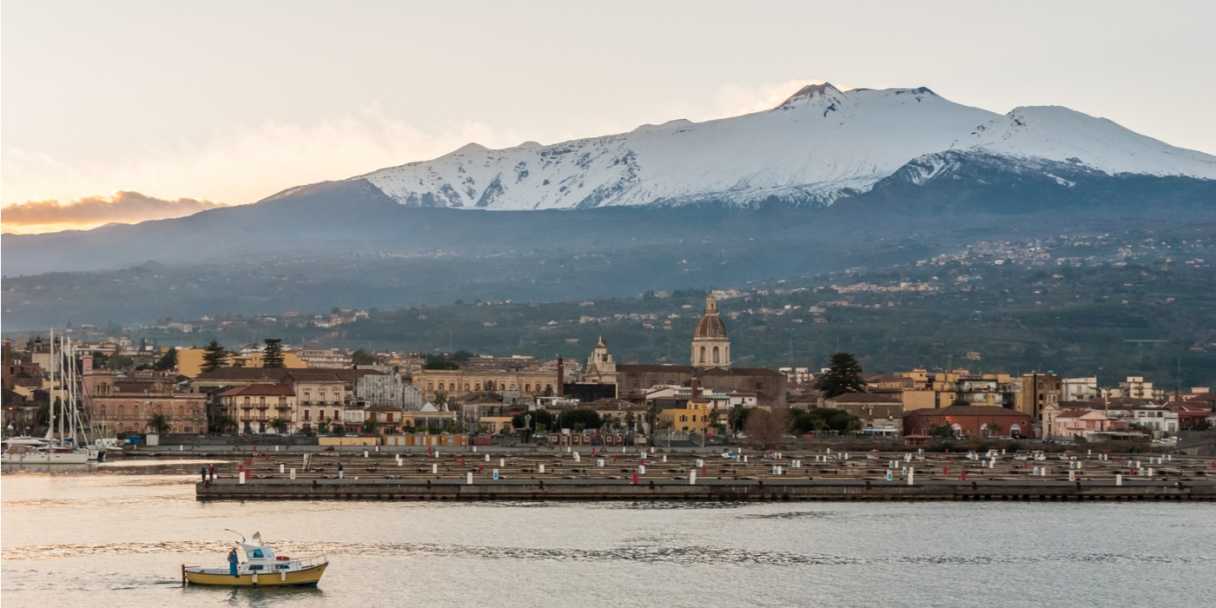 Zash Ristorante – Fonte: Shutterstock \[…\]

[Leggi tutto…](https://quisine.quandoo.it/trend/zash-ristorante-michelin-catania-giarre/attachment/shutterstock_556233982/)