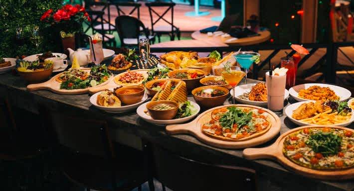 Tuck into this feast at Picnic Singapore \[…\]

[Read More…](https://quisine.quandoo.sg/trends/you-wont-believe-what-chatbots-are-doing-in-singapore/attachment/picnic_singapore/)