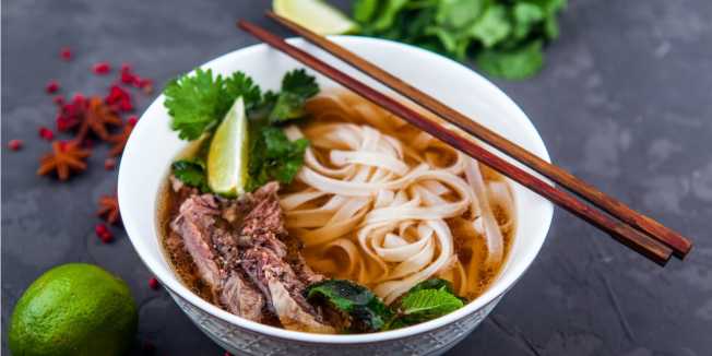 Finding great pho in Singapore is easy. Source: Shutterstock \[…\]

[Read Mo](https://quisine.quandoo.sg/guide/where-to-eat-the-best-pho-in-singapore/attachment/pho_singapore_header/)