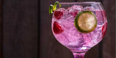 Pink raspberry G&T. Source: Shutterstock \[…\]

[Read More…](https://quisine.quandoo.co.uk/trends/drink-pink-gin-london/attachment/shutterstock_581936836-1/)