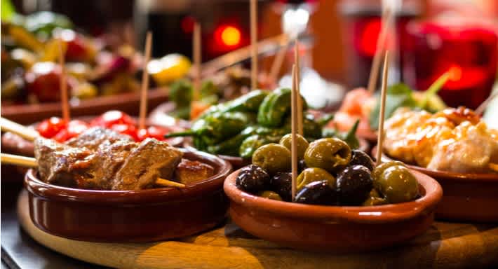 Tapas is the name of game at Bravas in Bristol. Source: Quandoo \[…\]

[Read More&#](https://quisine.quandoo.co.uk/guide/places-to-eat-in-bristol/attachment/shutterstock_1082042888-1/)