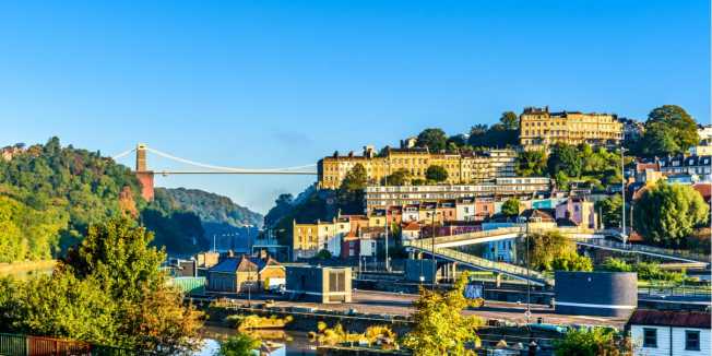 Source: Shutterstock \[…\]

[Read More…](https://quisine.quandoo.co.uk/guide/places-to-eat-in-bristol/attachment/places-to-eat-in-bristol-3/)
