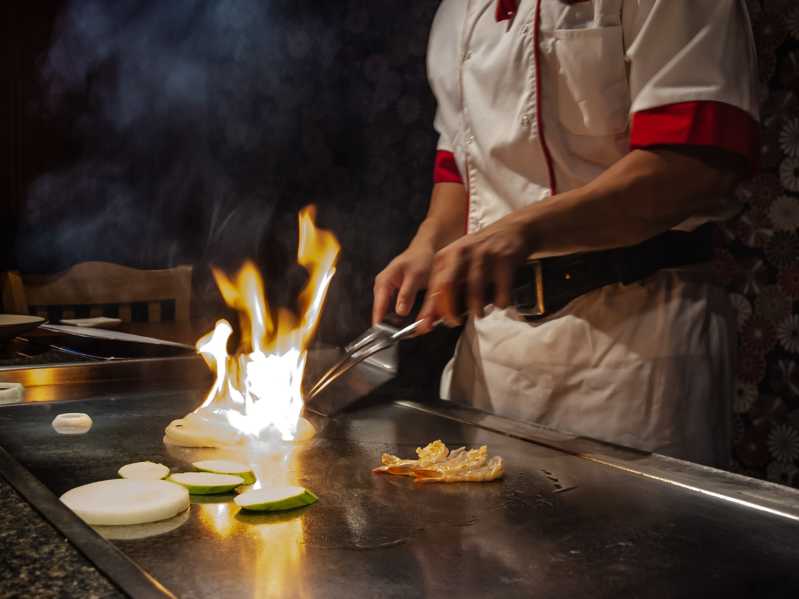 This’ll happen right in front of you! Source: Shutterstock \[…\]

[Read More](https://quisine.quandoo.co.uk/guide/best-restaurants-manchester-chinatown/attachment/teppanyaki/)