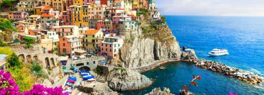 Cinque Terre. Credit: Shutterstock \[…\]

[Read More…](https://quisine.quandoo.co.uk/guide/5-reasons-to-visit-cinque-terre/attachment/shutterstock_461143894-4/)