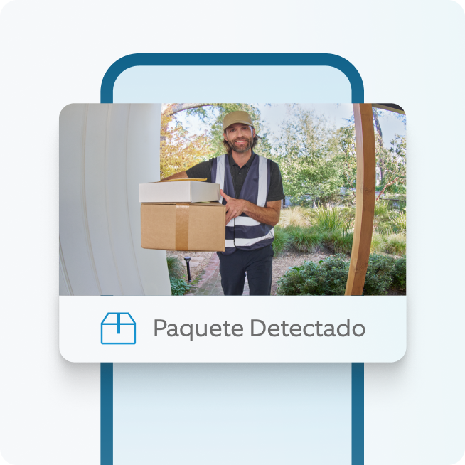 Repartidor con paquete en la puerta principal, visto en alerta de la app Ring con texto de paquete detectado.