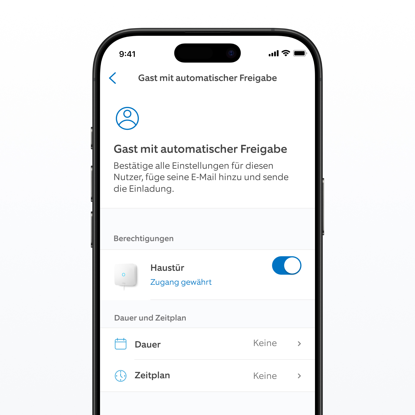 Ein Hundesitter betritt die Haupteingangstür des Gebäudes mithilfe der Ring virtuellen Schlüsselfunktio.