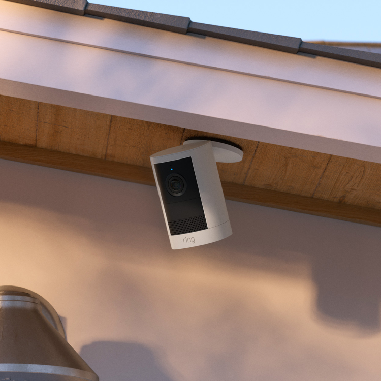 Outdoor Camera (2nd Gen) is installed on the ceiling of a porch attached to a house, about a light 
