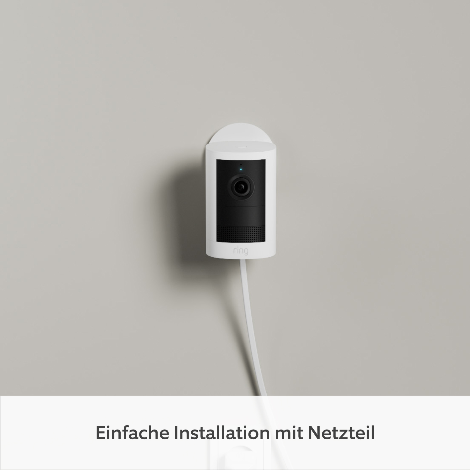 Außenkamera mit Netzteil (neueste Generation) (for Outdoor Camera Plug-in) - Weiß Ring Outdoor Camera Plug-in (2nd Gen) an grauer Wand montiert, mit Text „Easy Plug-in Install
