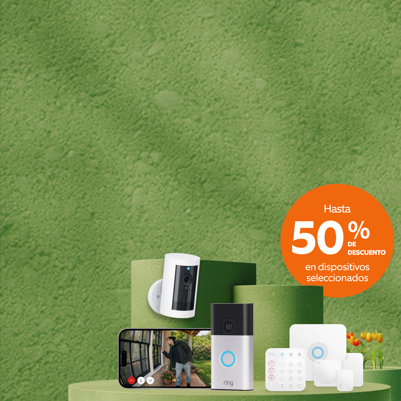 Imagen con fondo azul que muestra tres Ring Video Doorbells con las etiquetas 2K y 4K encima.