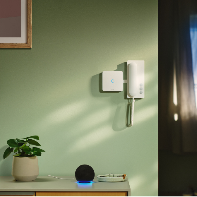 Intercom Audio an einer Wand installiert.