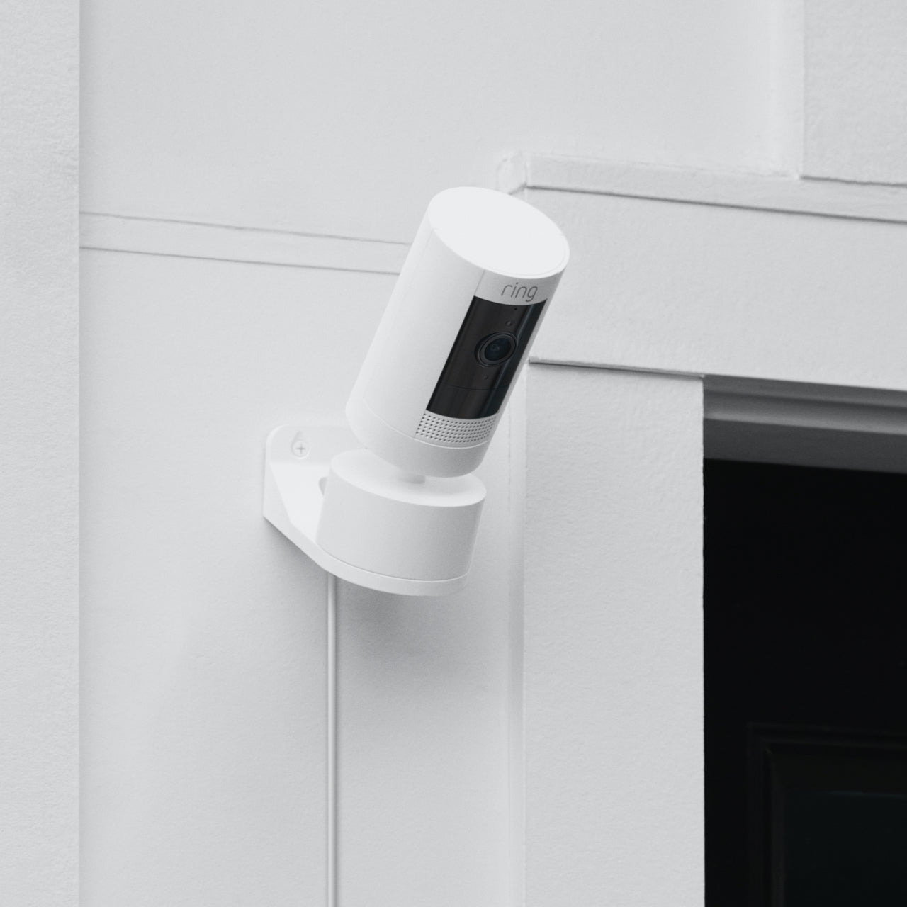 Stick Up Cam Plug-In with Pan-Tilt Mount (for UK adapter) - White