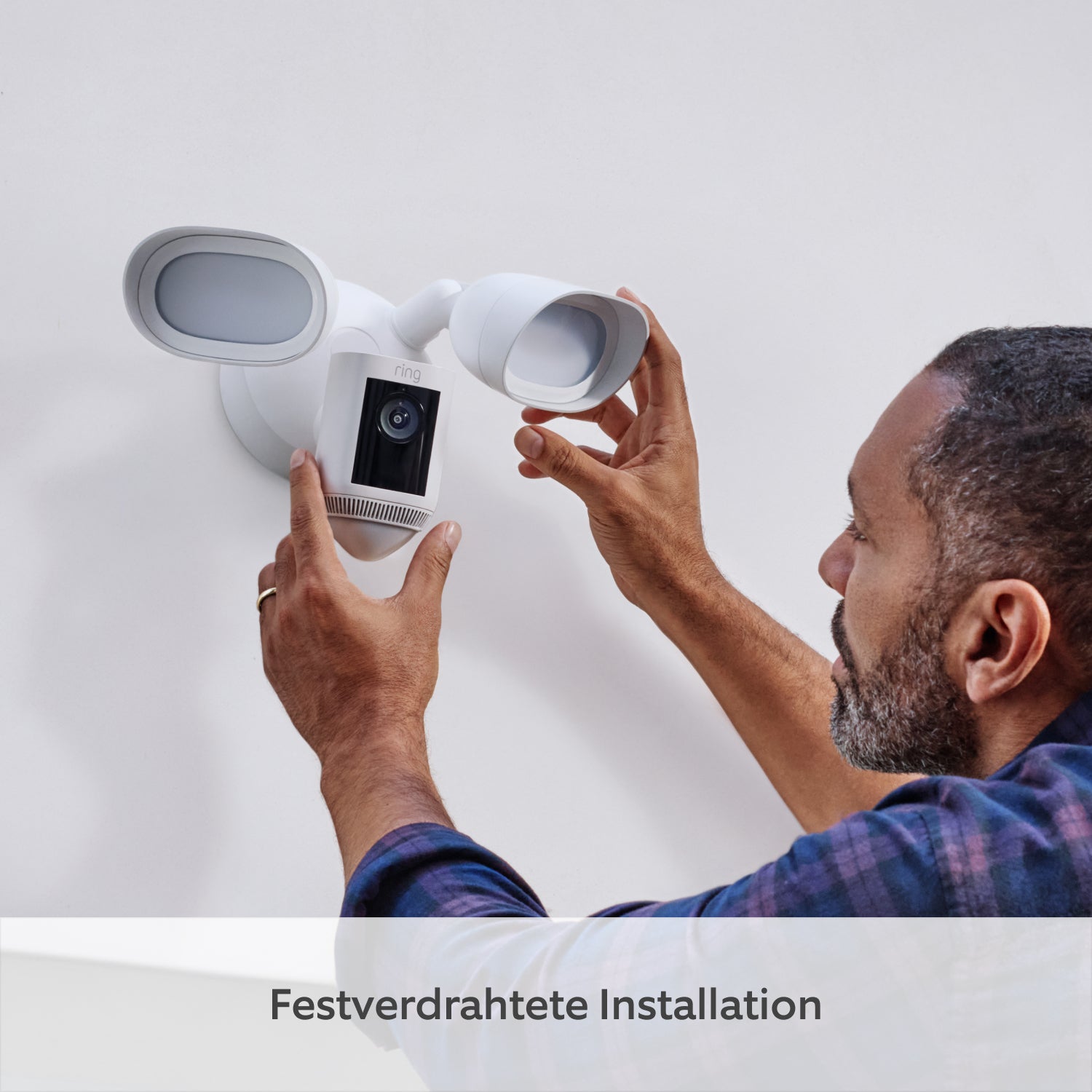 Flutlichtkamera Pro Kabel (Floodlight Cam Wired Pro) - Weiß