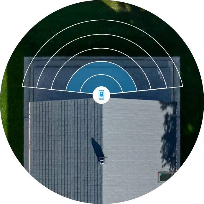 Vue aérienne du Ring Spotlight Cam avec zones de détection Bird's Eye Zones montrant la zone de couverture.