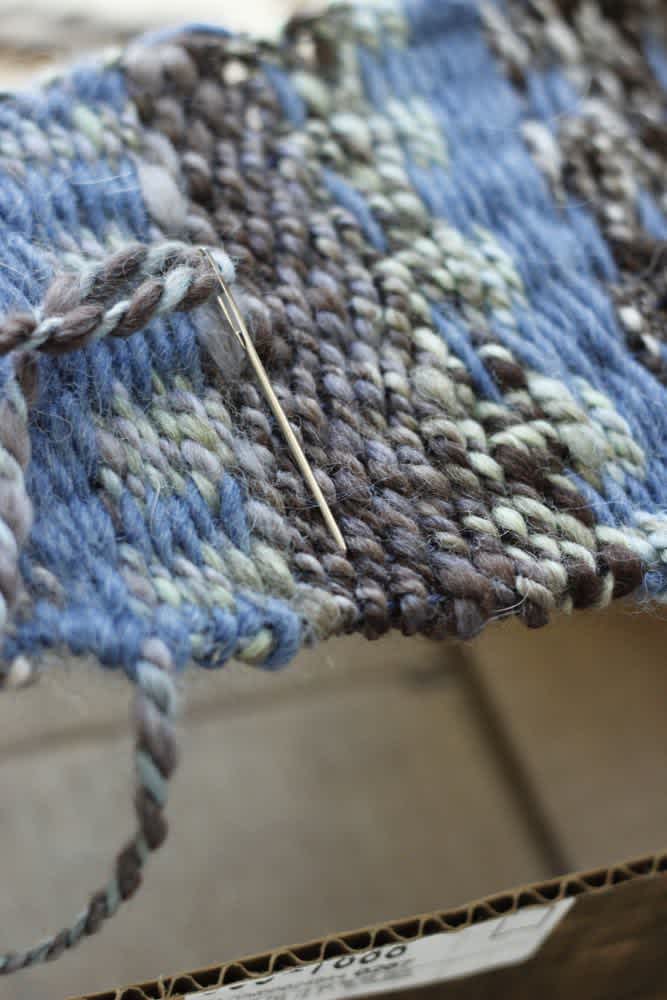 Weaving-in-Ends-Using-a-Tapestry-Needle