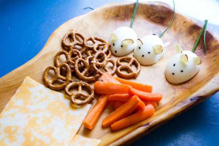 hard boiled egg mice snacks 6 |www.sparklestories.com| junkyard tales: all together now