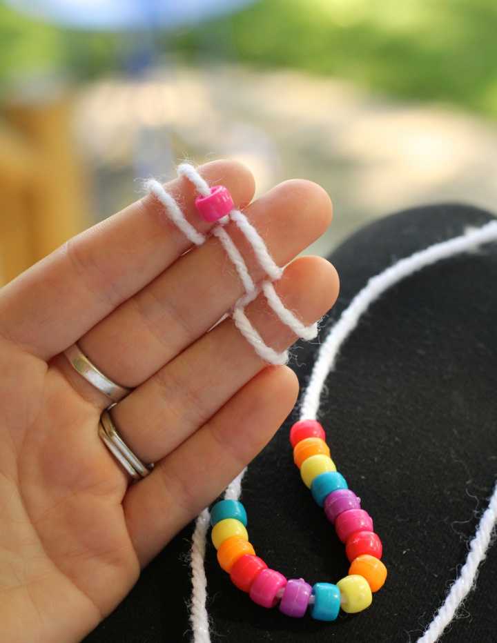 Strung-Beads-with-One-Slipped-On-Finger-Knitting-Craft-Project