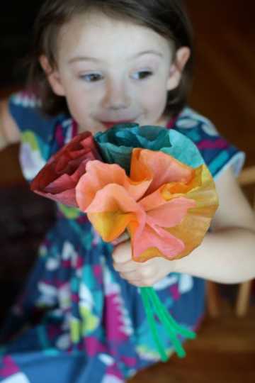 Sparkle Craft: Dip-Dyed Braided Flower Wristlet — Sparkle Stories