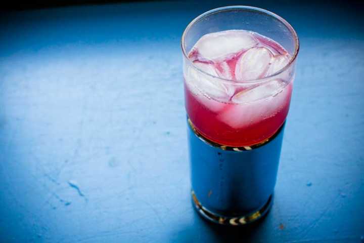 sparkle kitchen: raspberry shrub