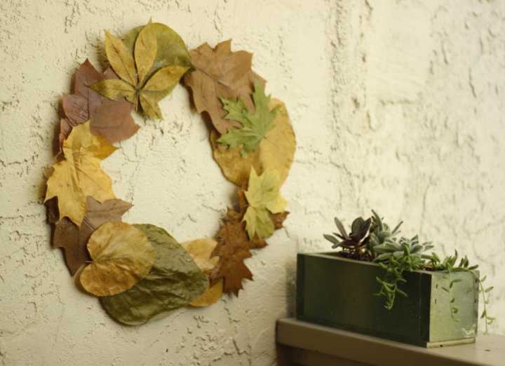 Sparkle Craft: Pressed Leaf Wreath