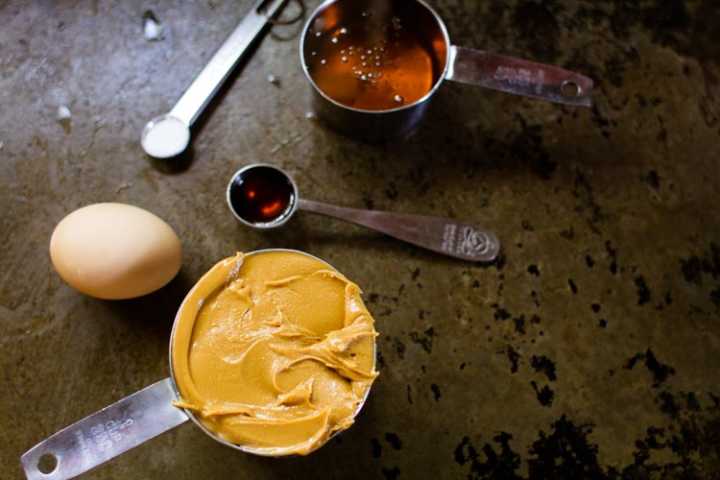 peanut butter ice cream sandwiches 1 |www.sparklestories.com| at home with martin & sylvia